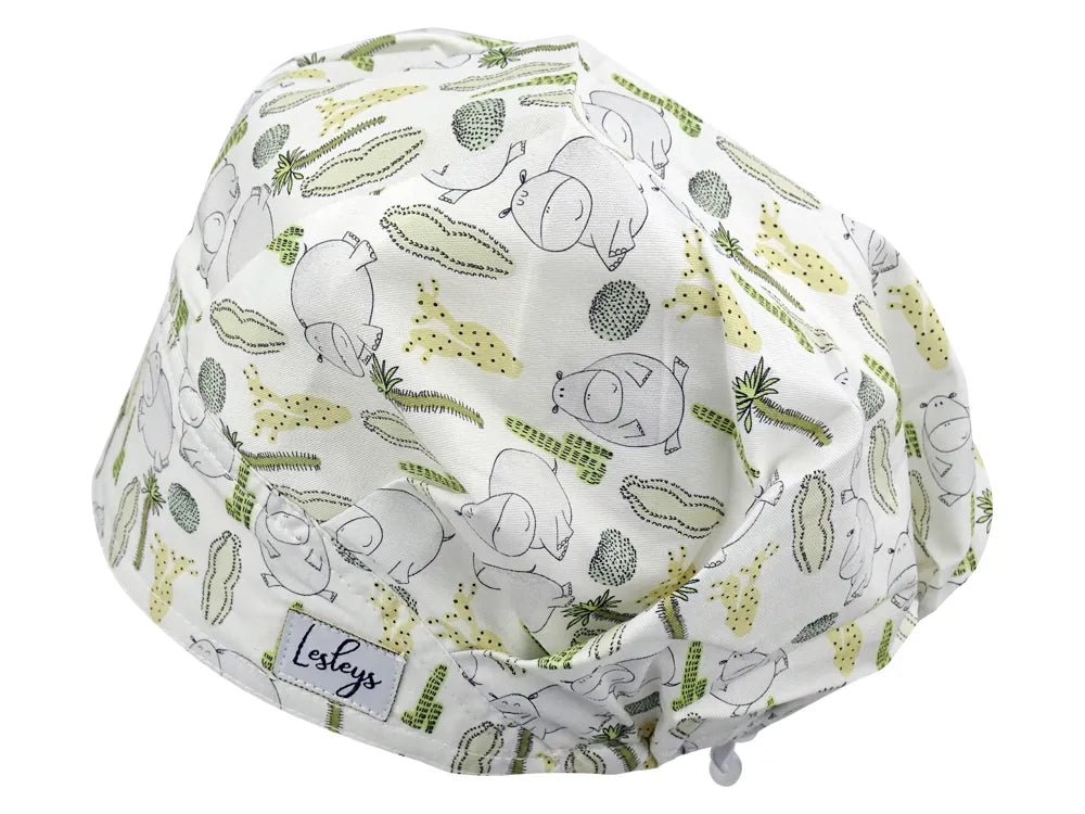 Stoff OP Haube aus Baumwolle Hippos. Bunte OP Mütze für Damen und Herren