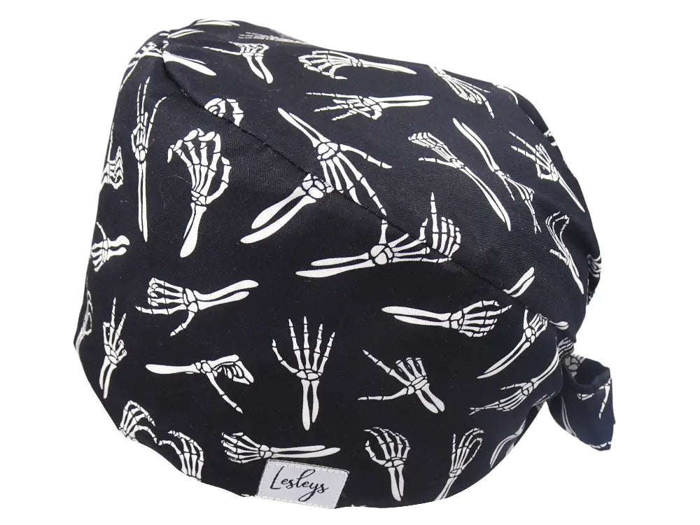 op-haube-handgelenk-knochen-bandana