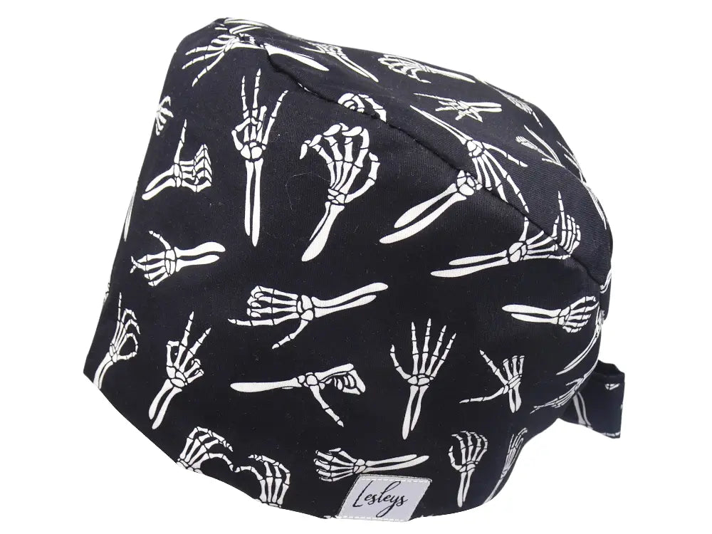 op-haube-handgelenk-knochen-bandana