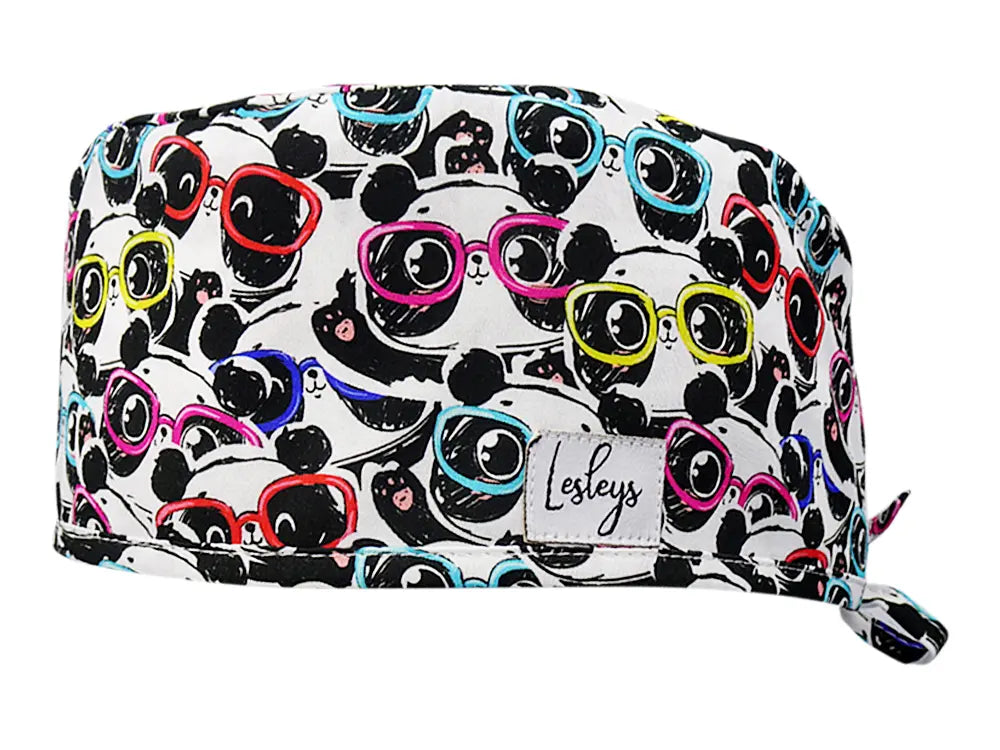 Stoff OP Haube aus Baumwolle cool panda. Bunte OP Mütze für Damen und Herren