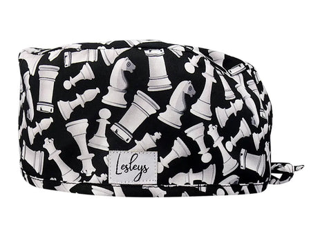 Stoff OP Haube aus Baumwolle Schach. Bunte OP Mütze für Damen und Herren