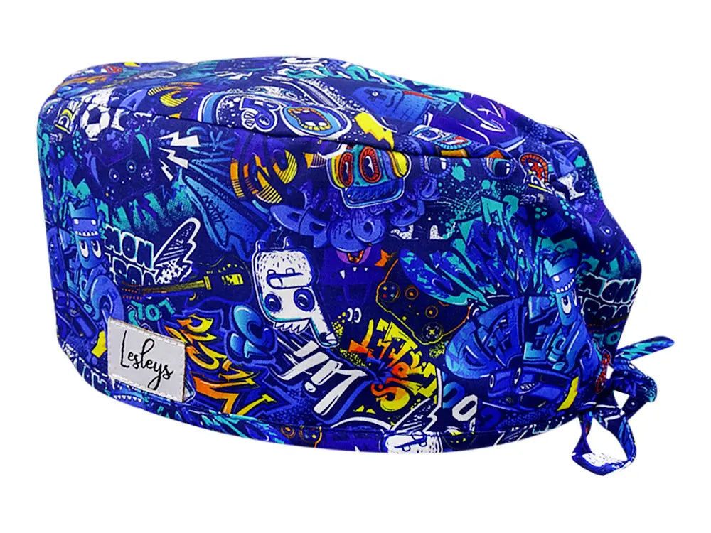 Stoff OP Haube aus Baumwolle Graffiti Urban. Bunte OP Mütze für Damen und Herren
