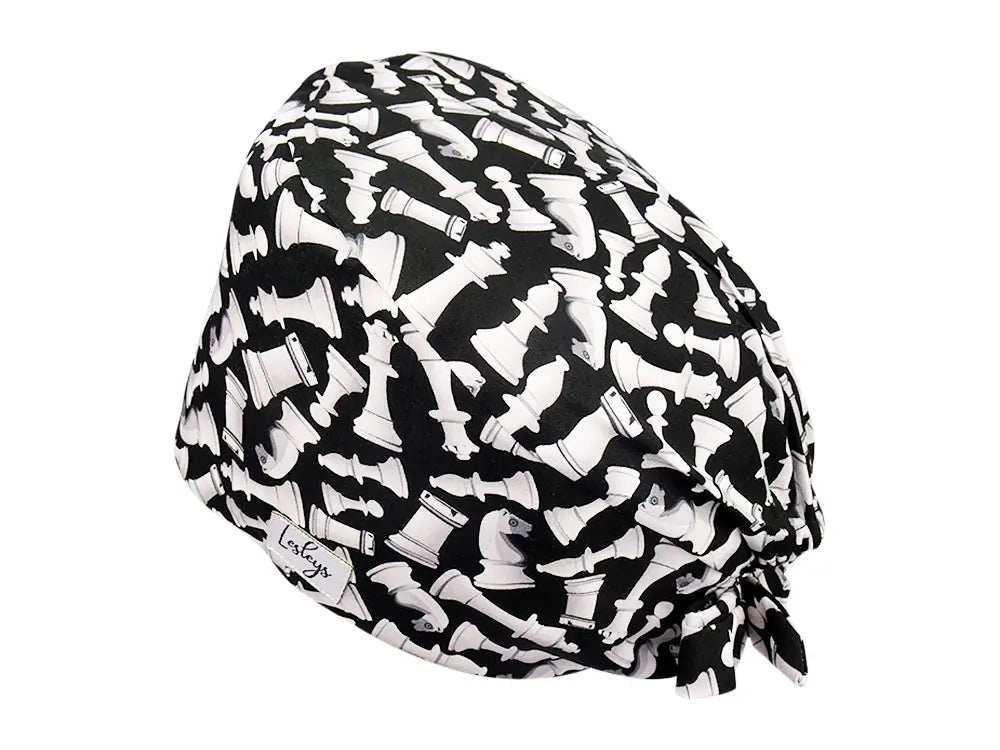 Stoff OP Haube aus Baumwolle Schach. Bunte OP Mütze für Damen und Herren