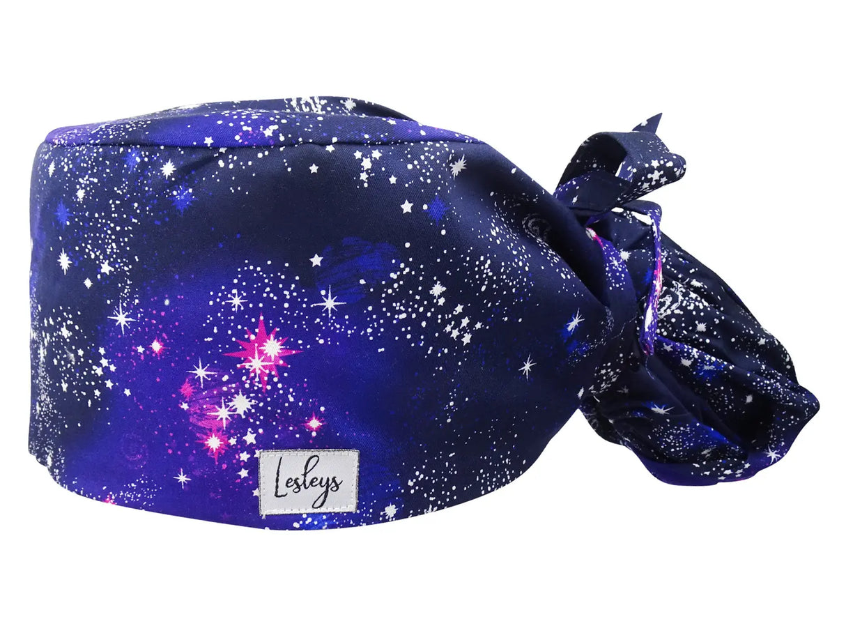 Stoff OP-Haube für lange Haare im Design - Galaxy