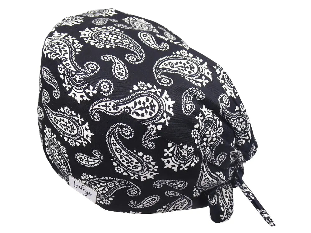 op-haube-schwarzes-paisley-bandana