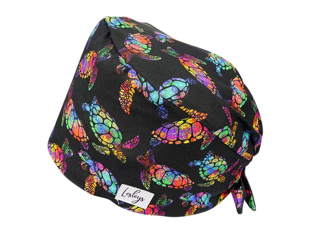 Stoff OP Haube aus Baumwolle Rainbow Turtle. Bunte OP Muetze fuer Damen und Herren