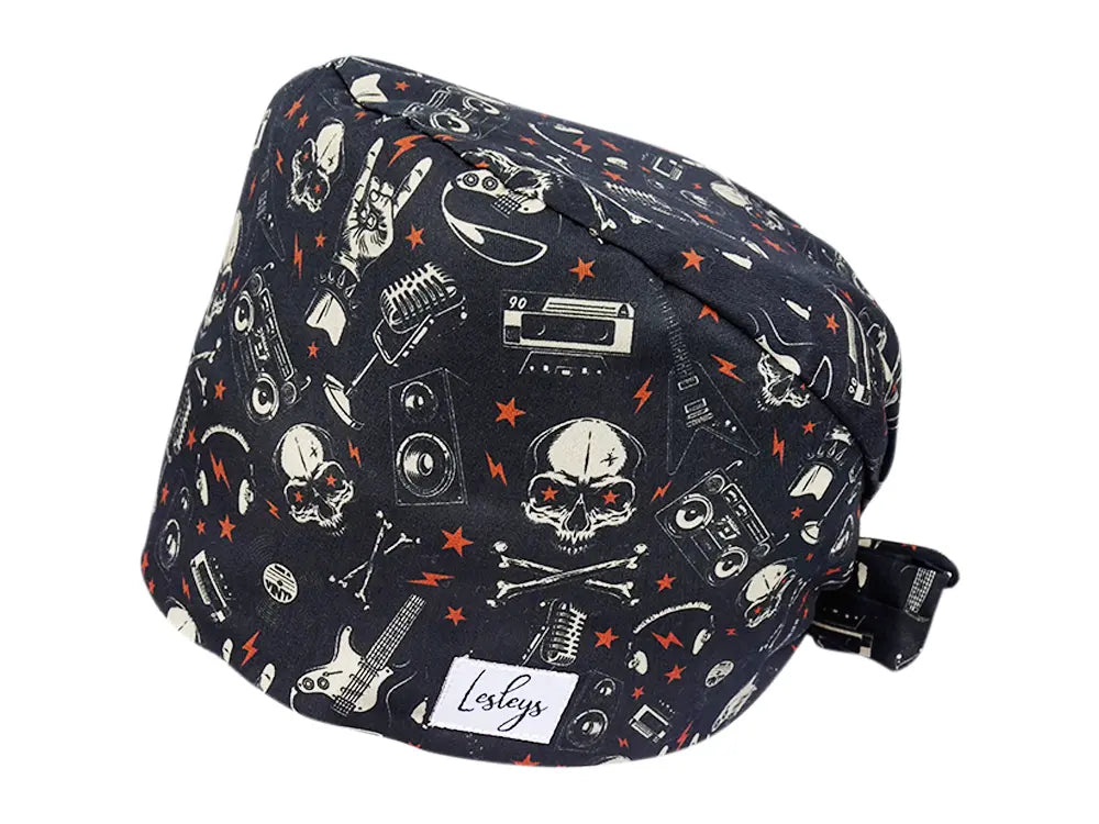 Stoff OP Haube aus Baumwolle Heavy Metal. Bunte OP Muetze fuer Damen und Herren