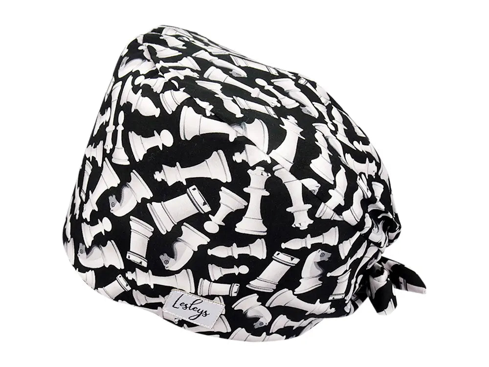 Stoff OP Haube aus Baumwolle Schach. Bunte OP Muetze fuer Damen und Herren